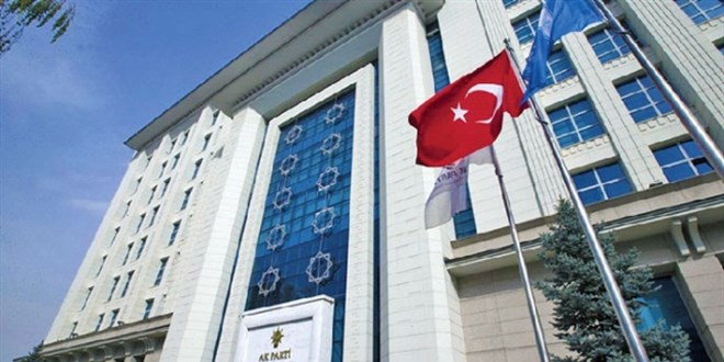 AK Parti'den üç ciltlik icraat kitabı