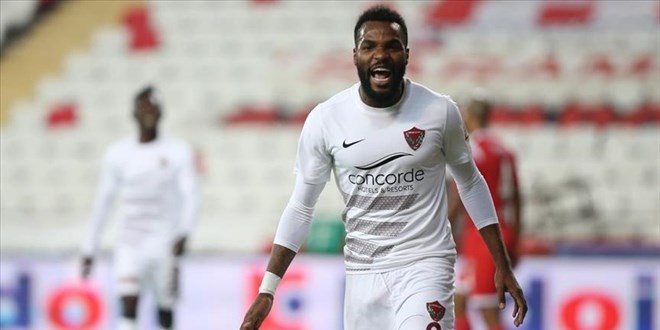 Süper Lig'in gol kralı Boupendza, Atalanta yolunda