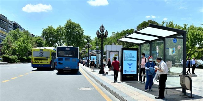 Kızılay Meydanı'nda ücretsiz internet dönemi başladı