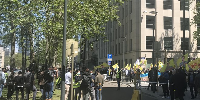 Terör örgütü PKK yandaşları Brüksel'de gösteri yaptı