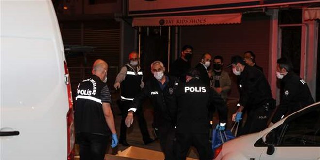 27 yaşındaki kadın başından vurulmuş halde evinde ölü bulundu