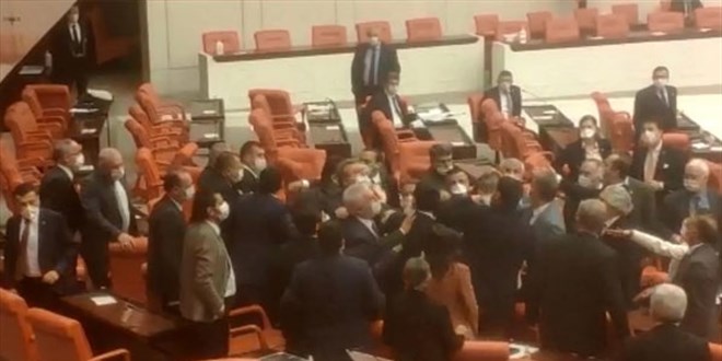 TBMM'de milletvekilleri arasında gerginlik yaşandı