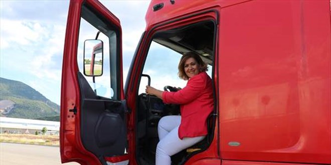 4 �ocuk annesi t�r �of�r� Ayla Ercan, ilk uzun yol seferine haz�rlan�yor