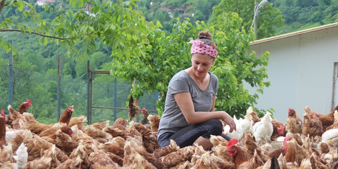 Üniversiteden mezun oldu, devlet desteğiyle çiftlik kurdu