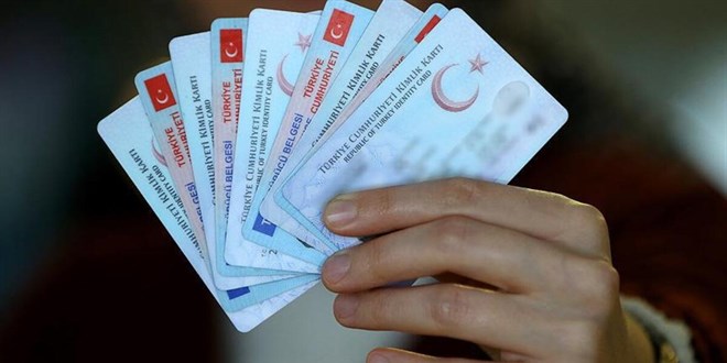 KKTC'ye eski tip kimlik kartı ile gidilemeyecek