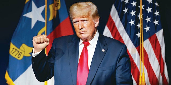 Trump geri dönüyor