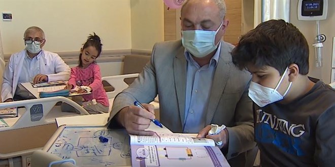 Tedavi sürecindeki çocuklara hastanede yüz yüze eğitim