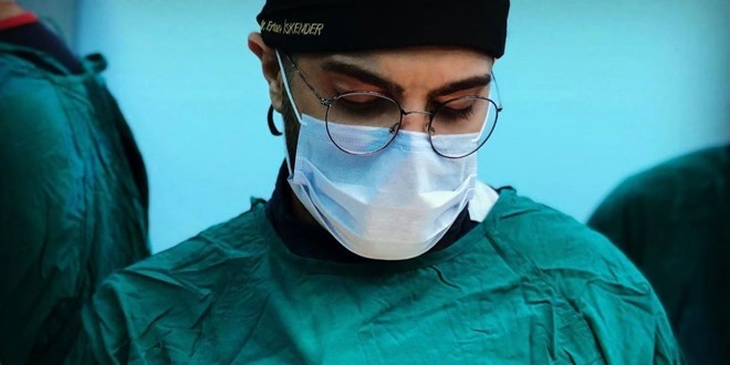Doktor'u bıçakla yaralayan kişi: Ayağın kesilir deyince kendimi kaybettim