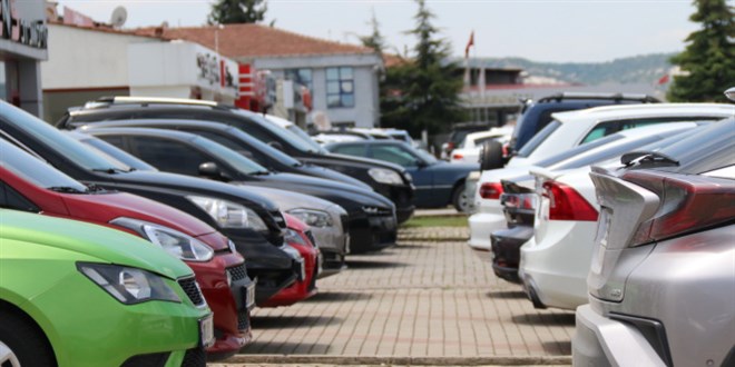 Fiyatlar düştü, havalar da ısınınca ikinci el hareketlendi