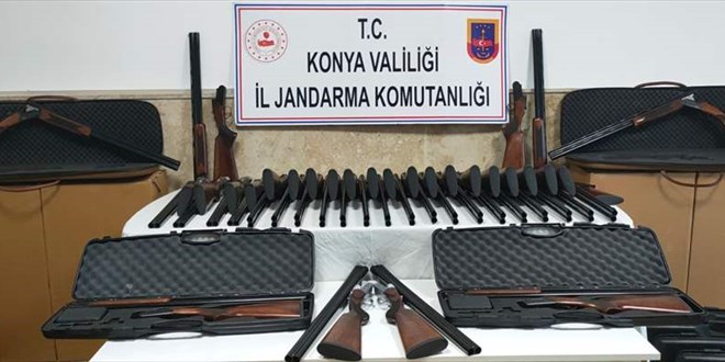 Konya'daki kaçak silah operasyonunda 85 av tüfeği ele geçirildi