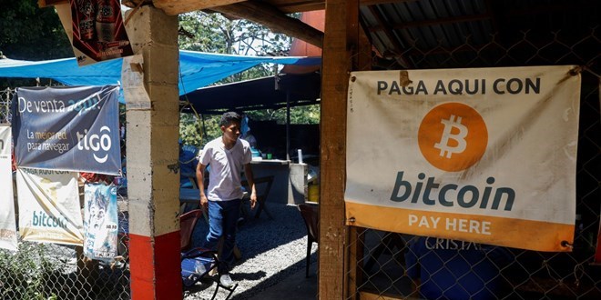 Bir lke Bitcoin'i lkenin resmi paras olarak ilan etti