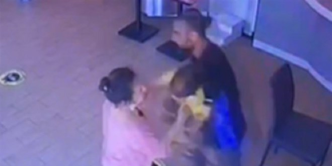 Nefes borusu tıkanan bebeği, işletme sahibi kurtardı