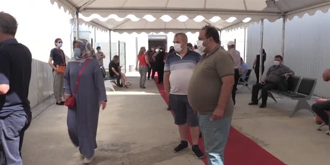 İstanbul'da 45 yaş ve üzeri vatandaşlar aşılanmaya başladı