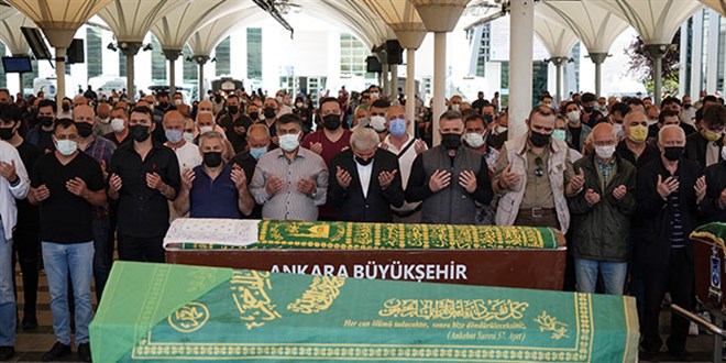 Evinde ölü bulunan ağır ceza hakimi son yolculuğuna uğurlandı