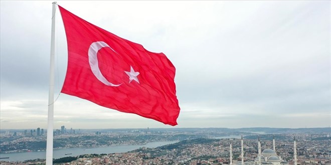 Türkiye Kovid-19'a rağmen geçen yıl pozitif ayrıştı