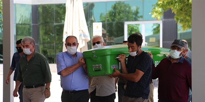 Ölen iki kişinin cenazeleri karıştı, aileleri şaşkınlık yaşadı