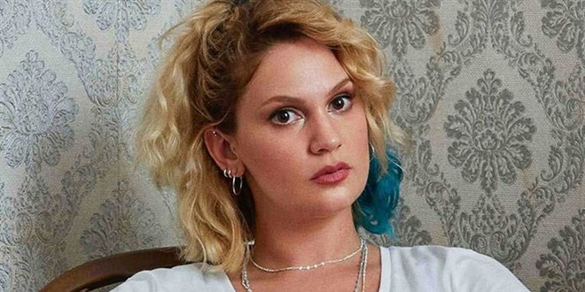 Köpek kavgasının arasında kalan Farah Zeynep Abdullah hastanelik oldu