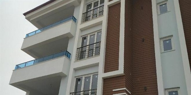 Daireleri birden fazla kişiye satıp, 9,5 milyonluk vurgun yaptılar