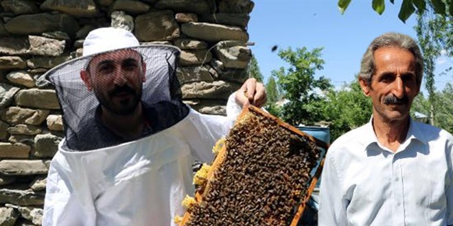 Arıcılıkla 3 doktor, 3 öğretmen, 2 mimar, 1 mühendis yetiştirdi