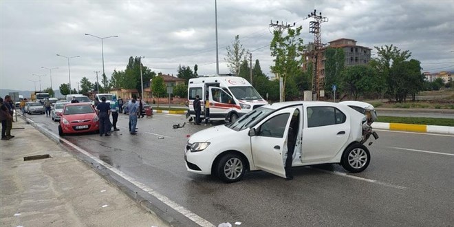 Çorum'da zincirleme kaza: 2 sağlık çalışanı yaralandı