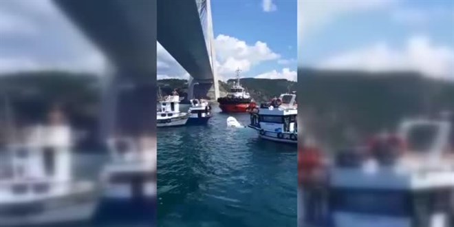 İstanbul Boğazı'nda gemi ile balıkçı teknesi çarpıştı: 2 ölü