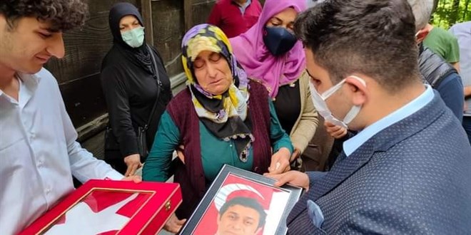 Komiser yardımcısı beyin kanaması sonucu hayatını kaybetti