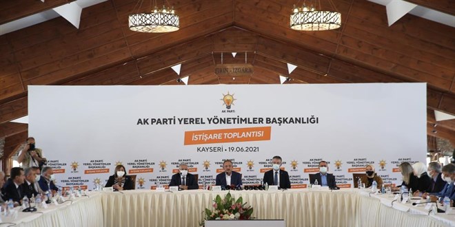 Özhaseki: İBB'de 18 bin, Ankara'da 4 bin 500 kişi işe alındı