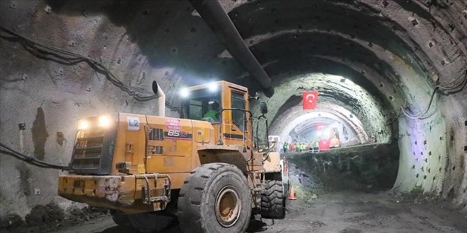 Ordu Çevre Yolu Projesi'ndeki Terzili Tüneli'nde ışık görüldü