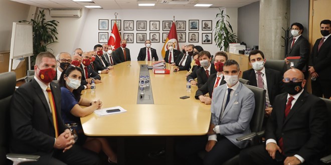 Galatasaray'da devir teslim töreni gerçekleştirildi