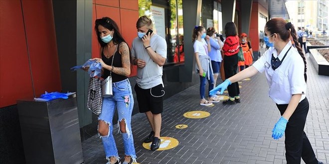 Türkiye'nin koronavirüsle mücadelesinde son 24 saatte yaşananlar