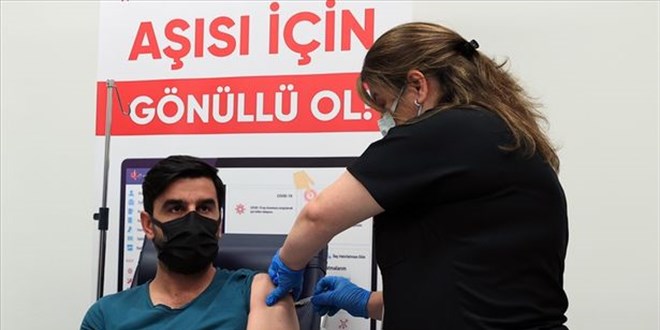 Prof. Dr. Nurettin Yiyit, yerli aşı TURKOVAC'ın Faz-3 çalışmalarını anlattı