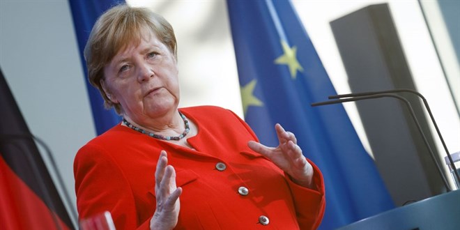Merkel: Trkiye ile diyalog gndemini hzla hayata geirmeliyiz