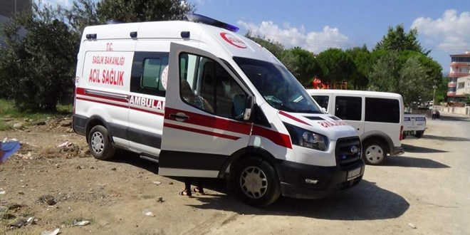Burnundan kan gelen 22 günlük bebek hayatını kaybetti
