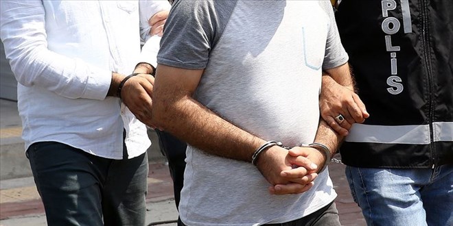 32 ilde FETÖ'den gözaltına alınan 18 polis tutuklandı