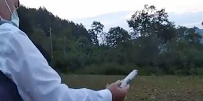 Çocuğa silah verip havaya ateş açtıran kişi muhtar çıktı
