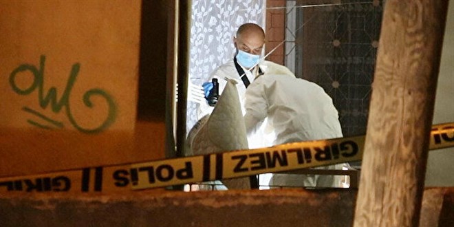 İzmir'de kan donduran olay: Annesini öldürüp çuval içinde balkona koydu