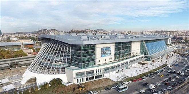 Ankara Yüksek Hızlı Tren Garı'nda Kovid-19 aşısı yapılmaya başlandı