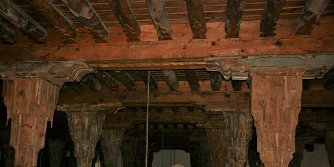 40 direkli ivisiz tarihi Ulu Cami, UNESCO geici listesine girdi