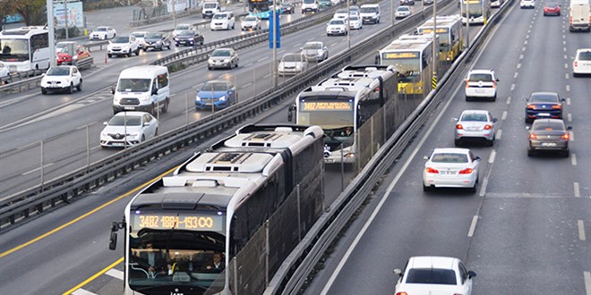 Sağlıkçıların ücretsiz otopark ve ulaşım hakları sona eriyor