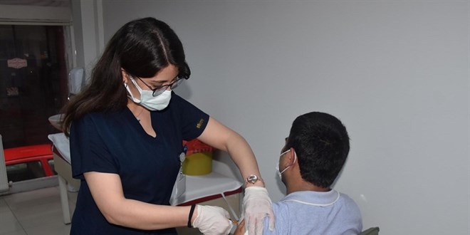 Aşıda 3. doz aşılama başladı: Sinovac mı, BioNTech mi?