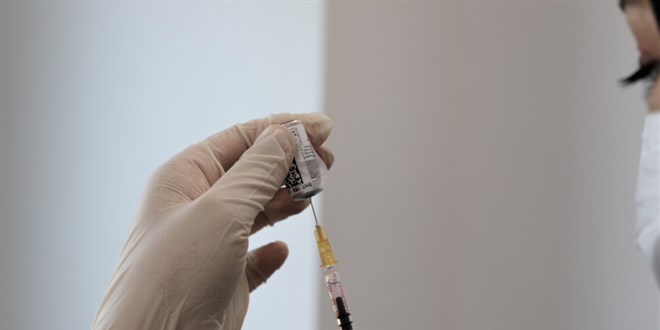 Koronavirs asnn 3. dozunda 'apraz alama' nerisi