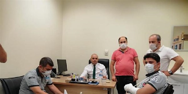 Hasta yakınları, güvenlik görevlilerine saldırdı