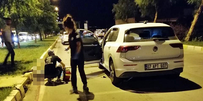 Düğün davetiyesi dağıtmaya çıkan iki arkadaş kazada can verdi