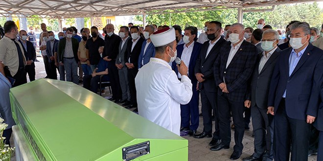 Devlet Bahçeli'nin yeğeni toprağa verildi