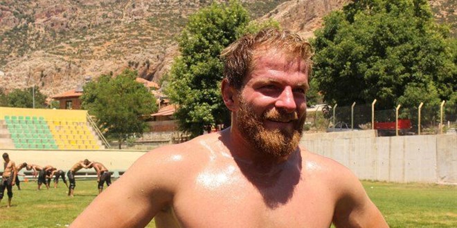 Survivor ampiyonu smail Balaban 'Er Meydan'na dnd