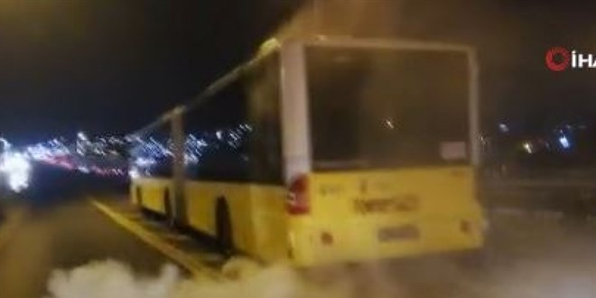 Metrobüste yangın paniği