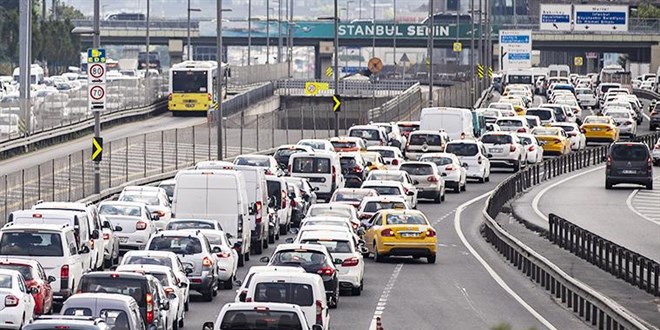 Araç sahiplerine kötü haber: Üç ay içinde yüzde 50 zam bekleniyor!
