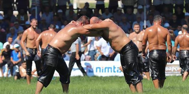 660. Tarihi Kırkpınar Yağlı Güreşleri'ne seyirci alınacak
