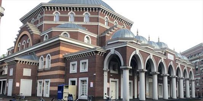 Hollanda'da Amsterdam Ayasofya Camisi'ne saldırı