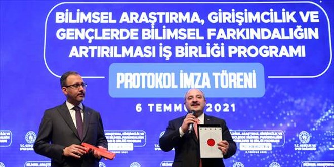 Mustafa Varank'tan iddialı uçan araba çıkışı: Türkiye liderliğe oynayacak